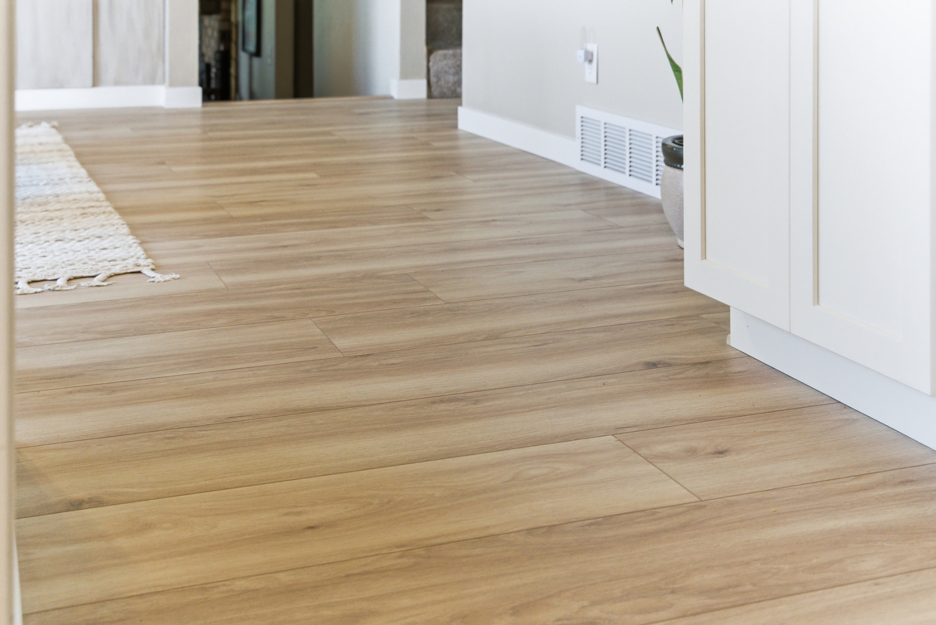 Hardwood flooring in a Waterloo Iowa living room and entryway